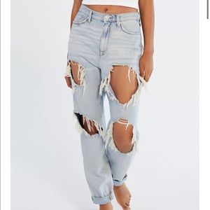 BDG High-Waisted Mom Jean - Destroyed Light Wash